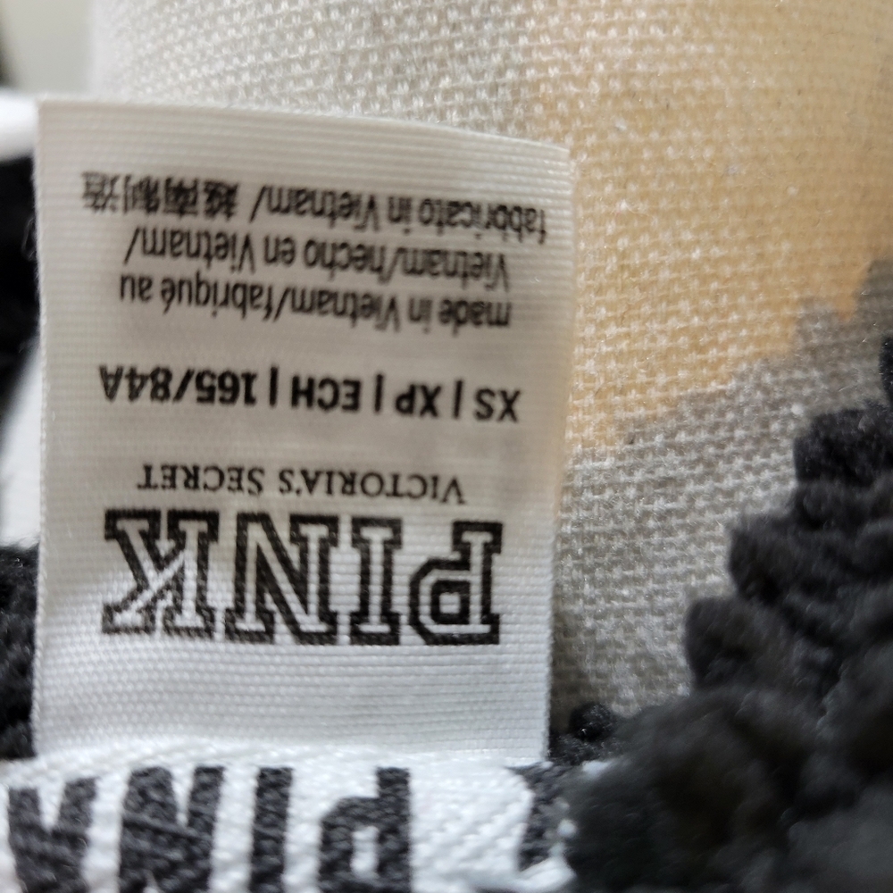 RARE VS PINK SHERPA LINED CHECKER HOODIE - Picture 10 of 10